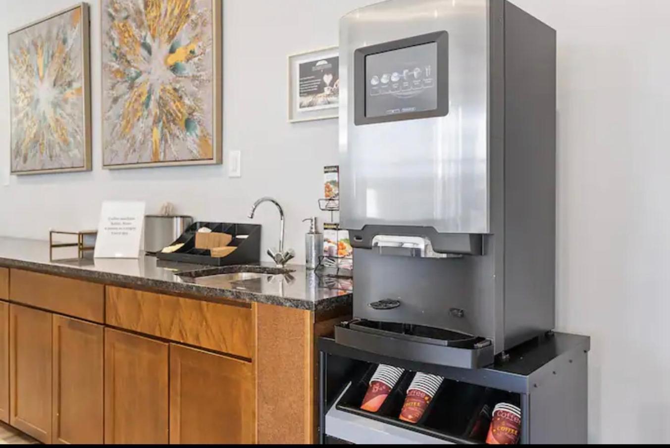 Elite 1br W Pool & Gym Apartment Philadelphia